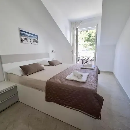 Karlo Apartmán *