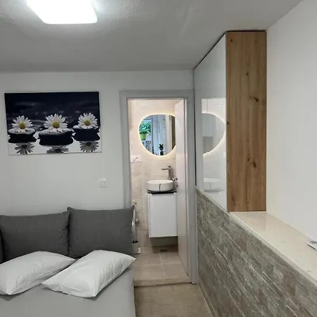 Apartment Karlo