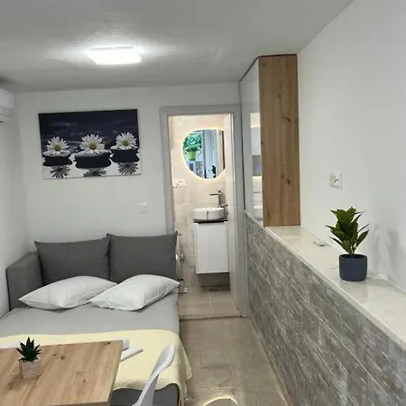 Apartman Karlo